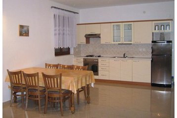 Chorwacja Privát Sukošan, Zewnątrz